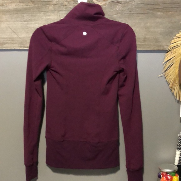 Lululemon track shirt jacket - Picture 4 of 7